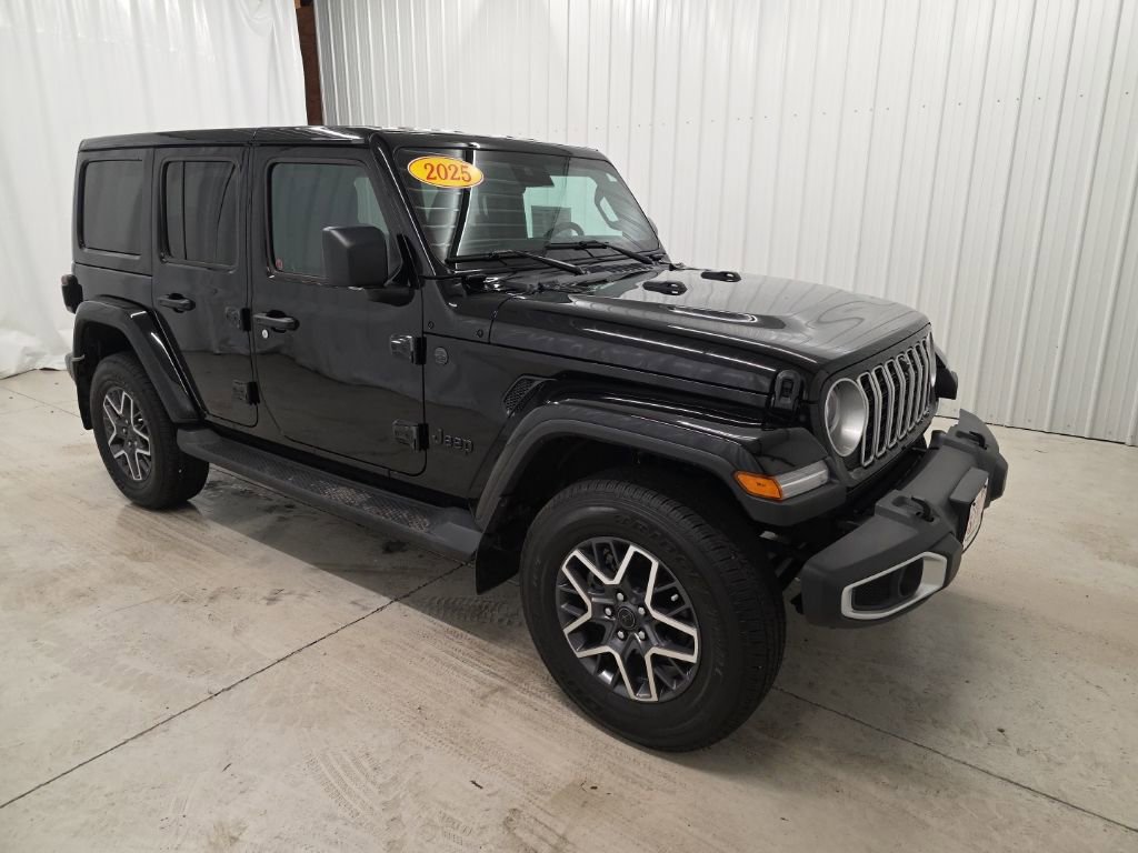 Used 2025 Jeep Wrangler Sahara w/ Technology Group image 7