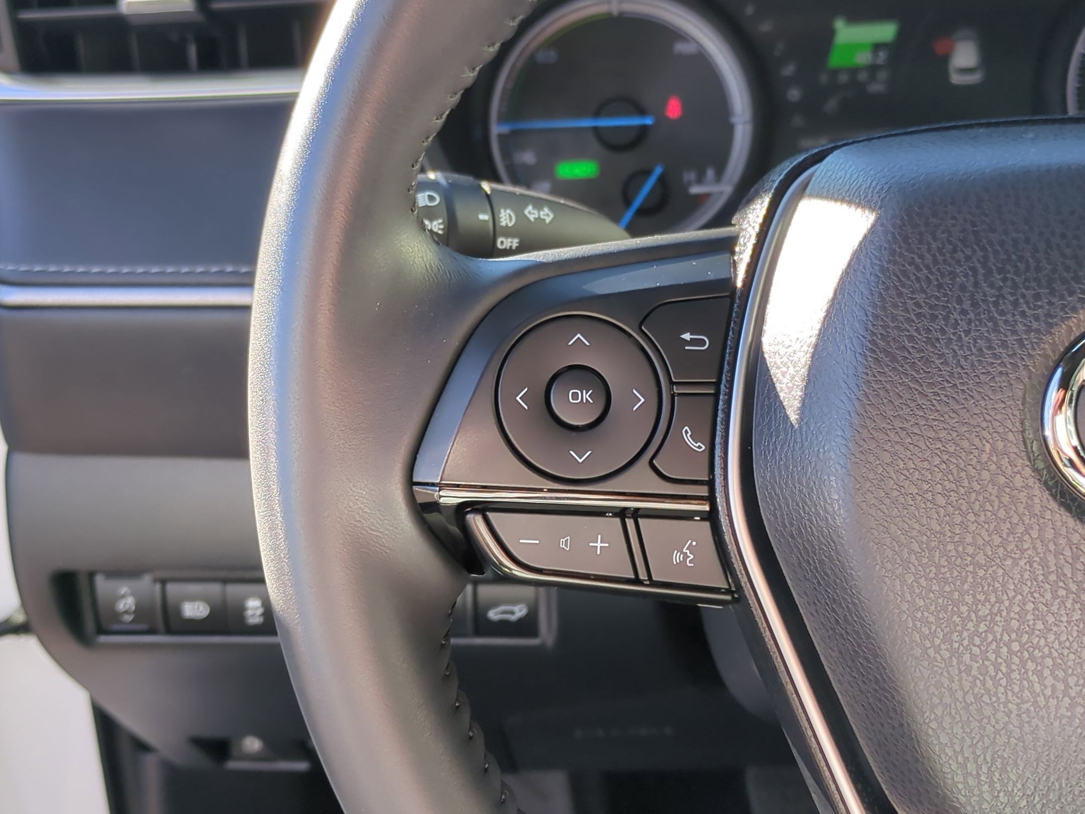 Used 2024 Toyota Venza Nightshade image 15