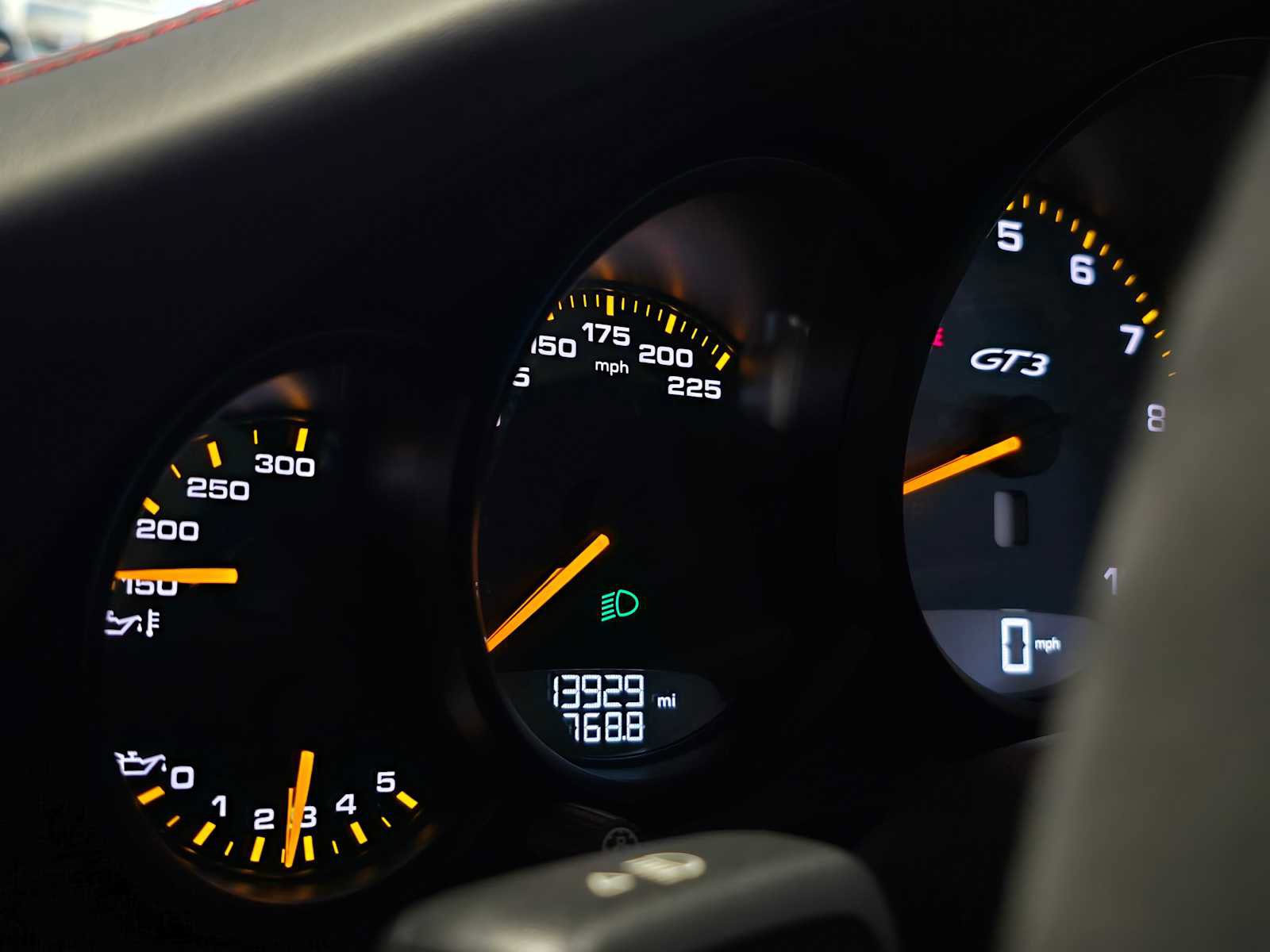 Used 2018 Porsche 911 GT3 image 24