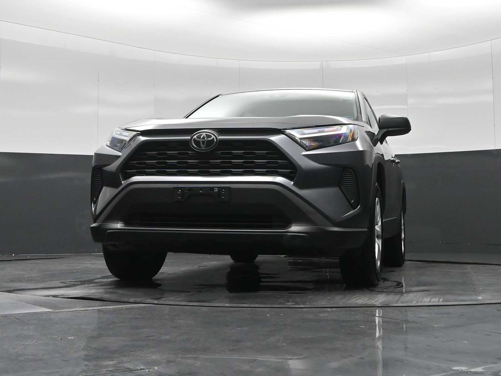 Used 2024 Toyota RAV4 LE image 20