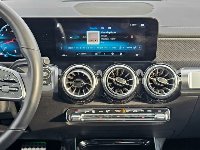 Certified 2022 Mercedes-Benz GLB 250 4MATIC image 34