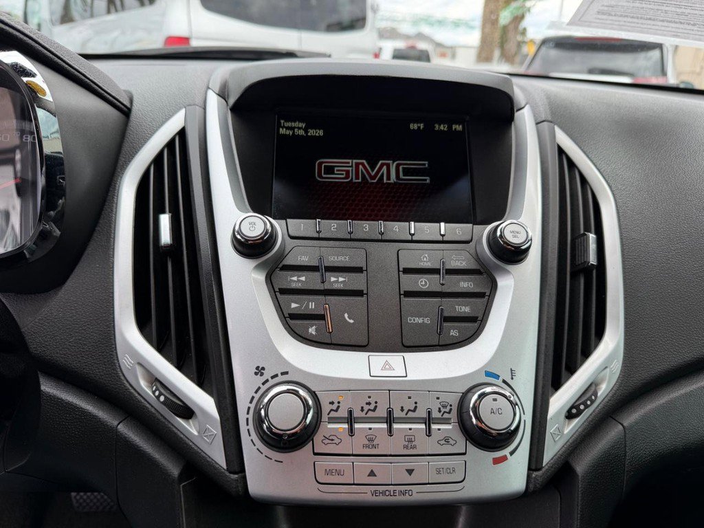 Used 2017 GMC Terrain SLE FWD image 31