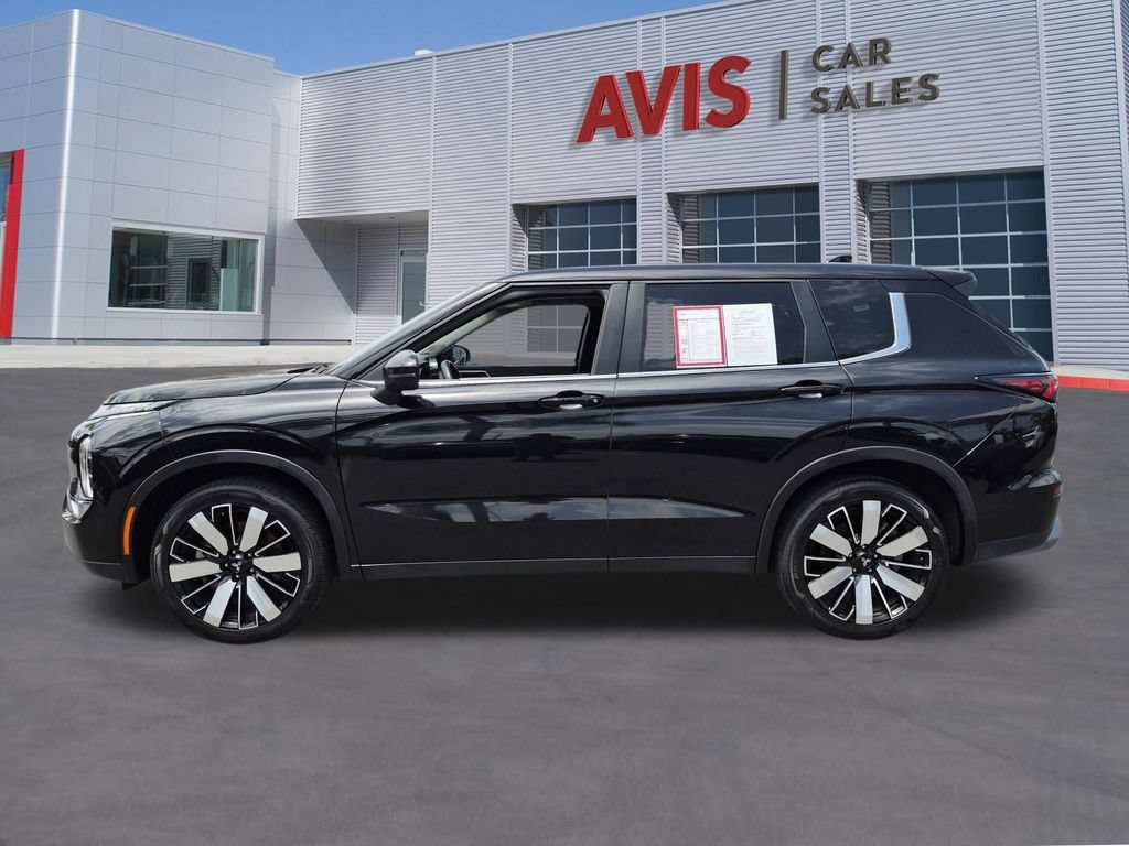Used 2025 Mitsubishi Outlander SE AWD/4WD image 10