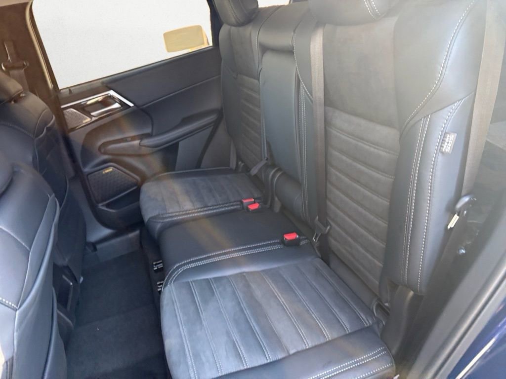 New 2026 Mitsubishi Outlander SE image 12