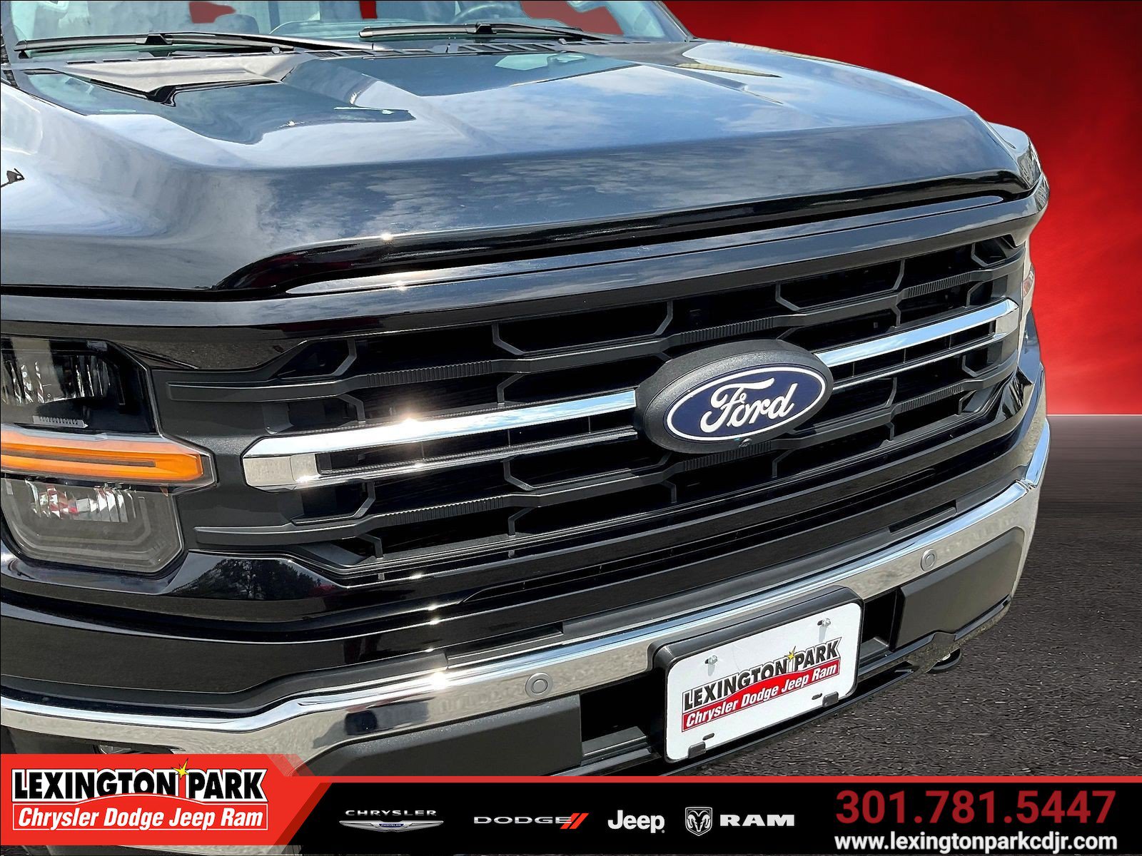 Used 2025 Ford F150 XLT w/ Equipment Group 302A MID AWD/4WD image 32