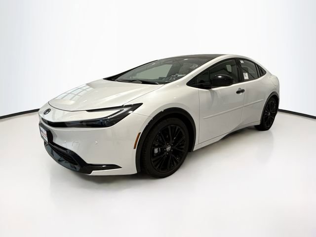 New 2026 Toyota Prius Plug-In Hybrid FWD image 3