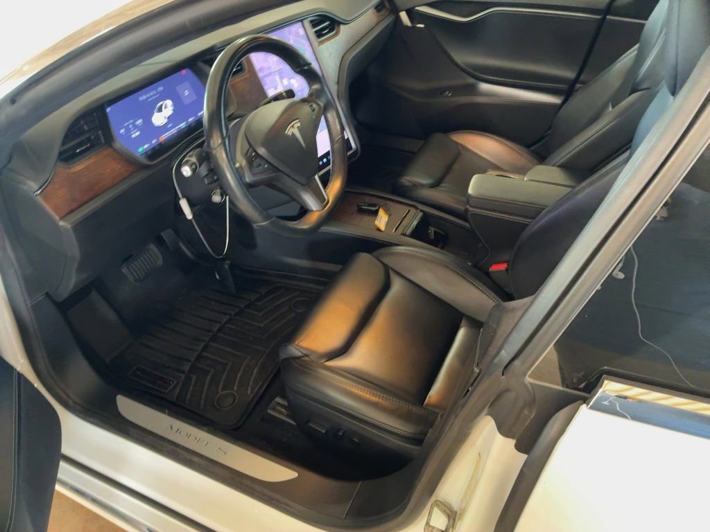 Used 2021 Tesla Model S Long Range Plus image 5