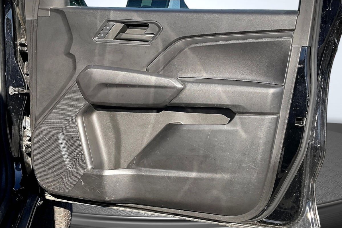 Used 2023 Chevrolet Colorado W/T RWD image 25