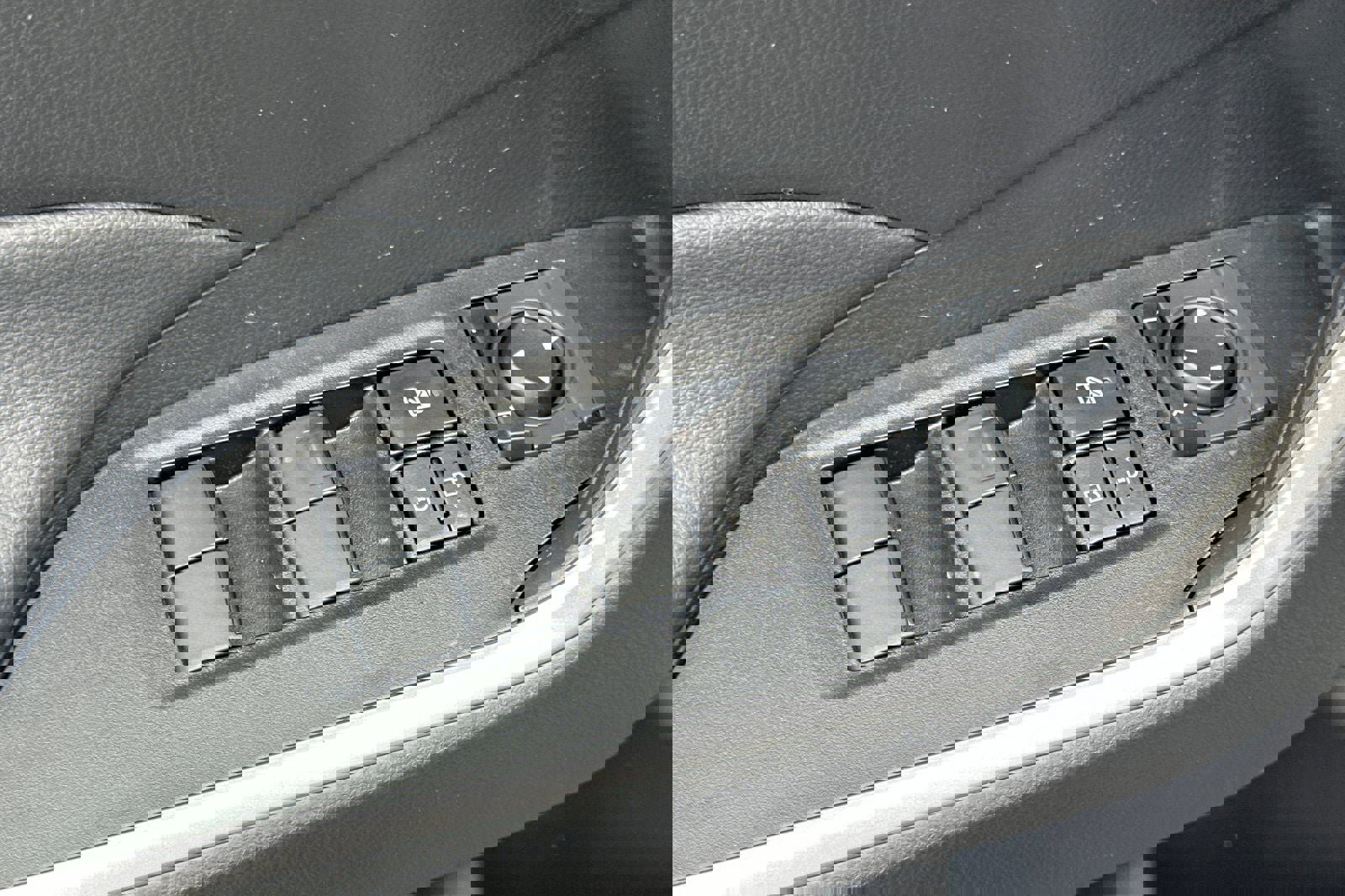 New 2025 Toyota RAV4 LE image 13