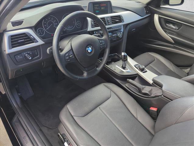 Used 2018 BMW 320i Sedan w/ Convenience Package image 9