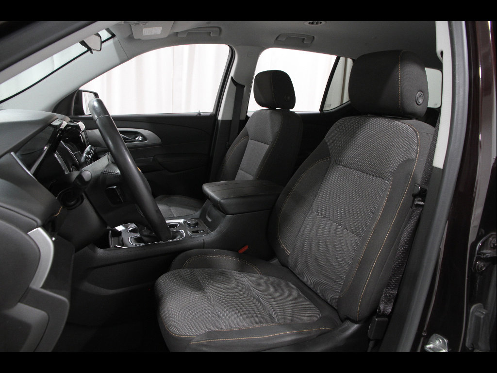 Used 2021 Chevrolet Traverse LT image 5