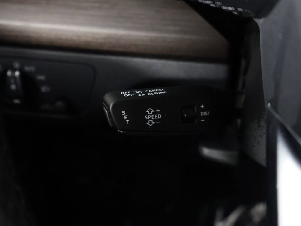 Used 2023 Audi Q5 2.0T Premium w/ Convenience Package image 45