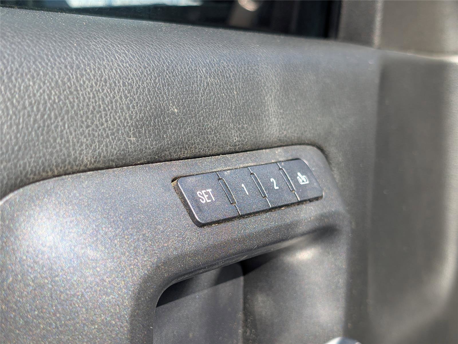 Used 2017 GMC Sierra 2500 Denali w/ Duramax Plus Package image 16