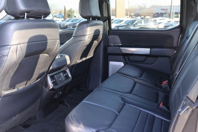 Used 2025 Ford F250 Platinum image 17