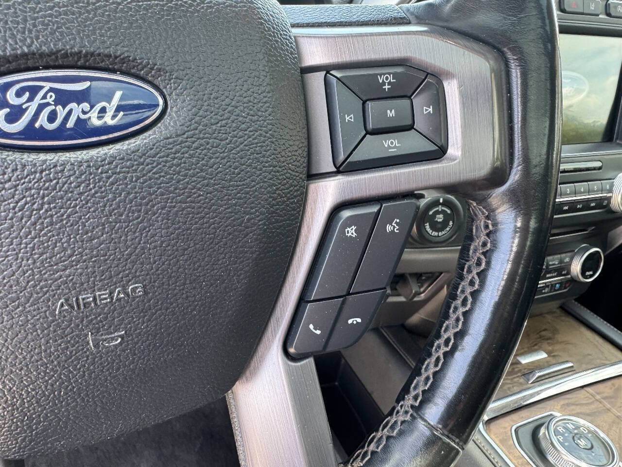 Used 2018 Ford Expedition Max Platinum AWD/4WD image 16