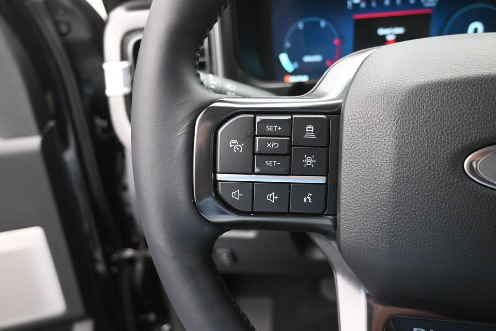 New 2026 Ford F250 Platinum w/ Tremor Off-Road Package AWD/4WD image 7