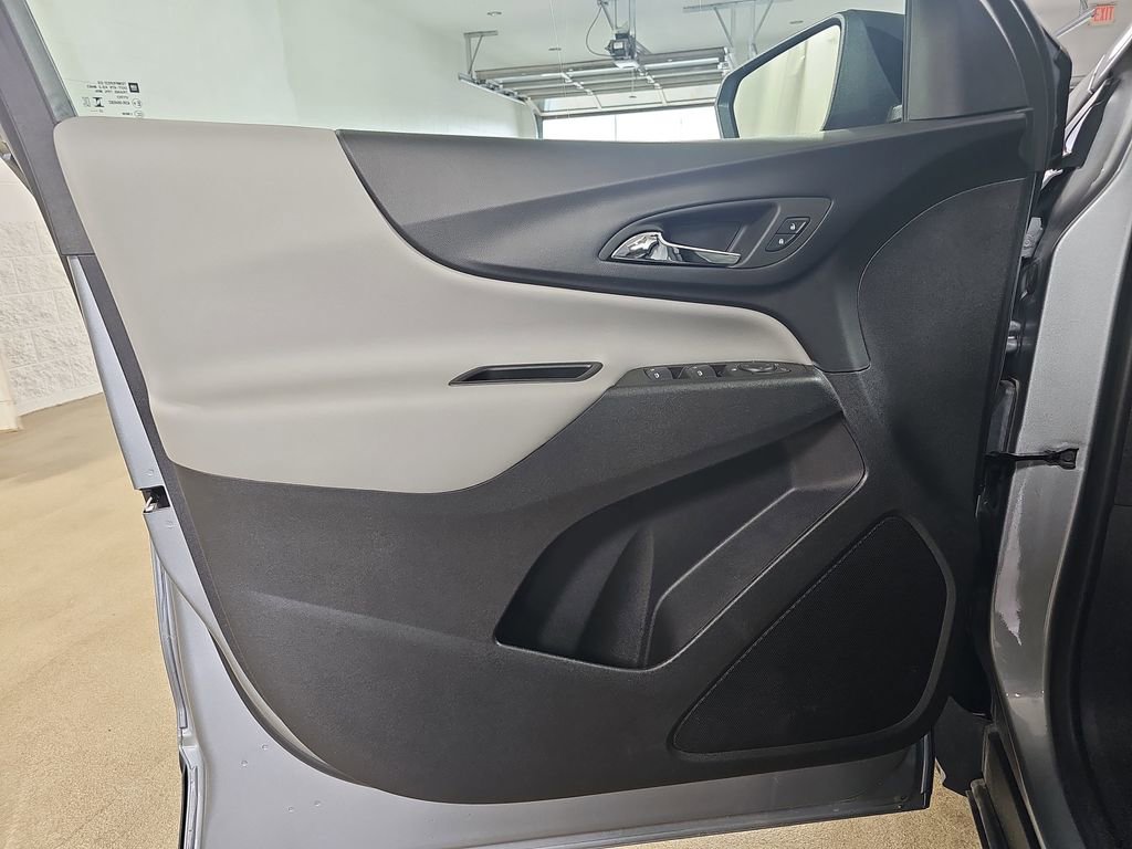 Certified 2024 Chevrolet Equinox LS w/ LS Convenience Package FWD image 31