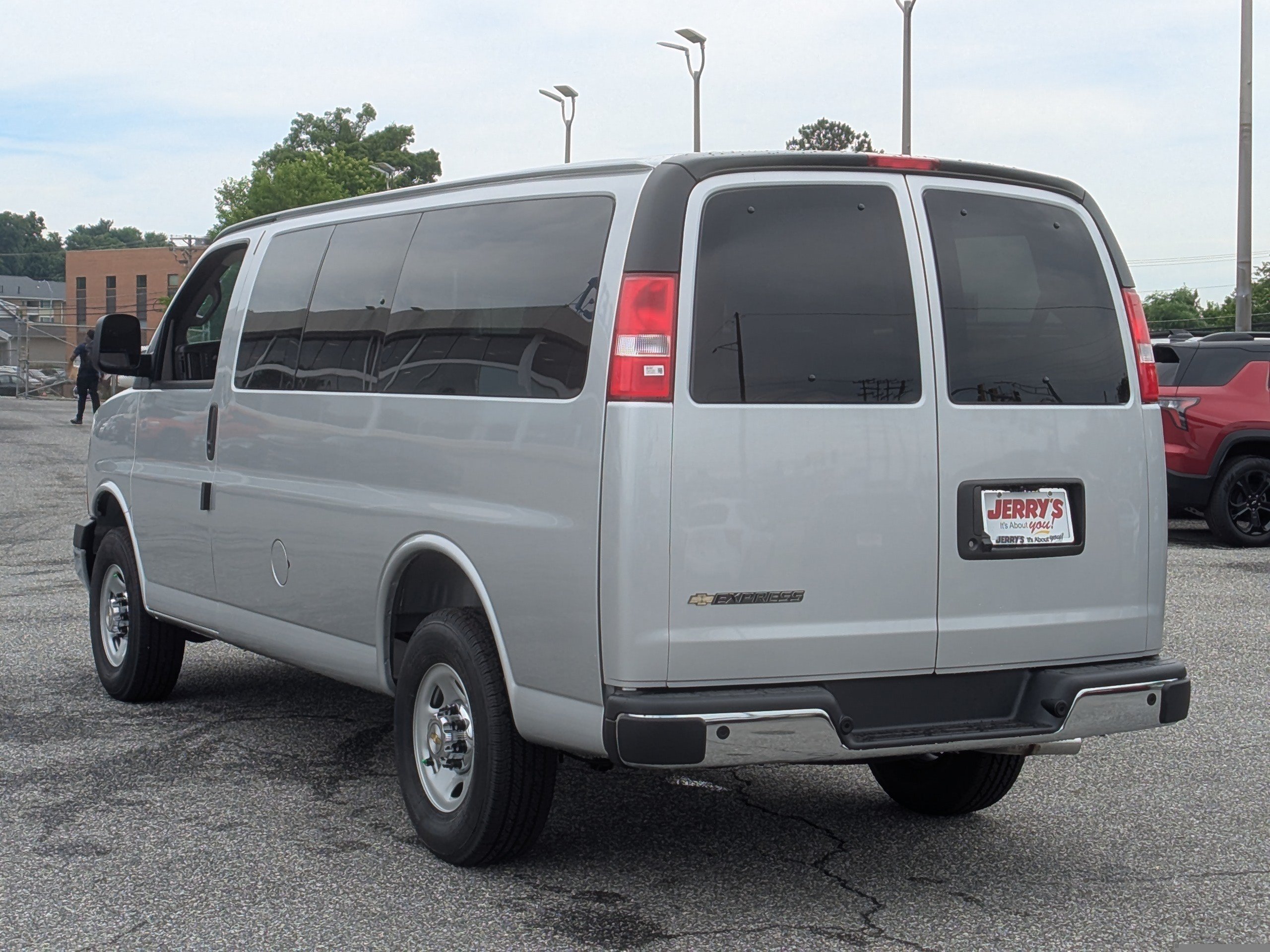 New 2026 Chevrolet Express 2500 LT w/ LT Preferred Equipment Group RWD image 5