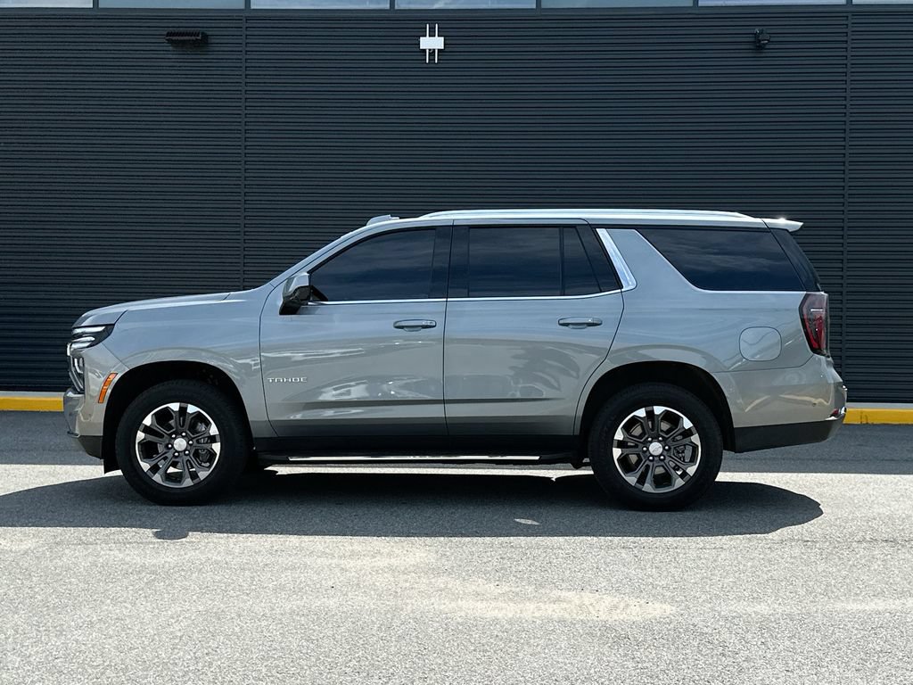 Used 2025 Chevrolet Tahoe LS w/ Max Trailering Package AWD/4WD image 2