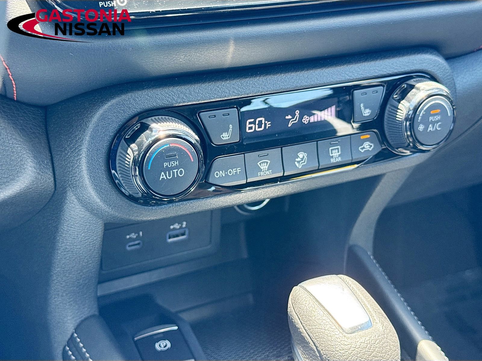 Certified 2024 Nissan Kicks SR w/ SR Premium Package FWD image 19