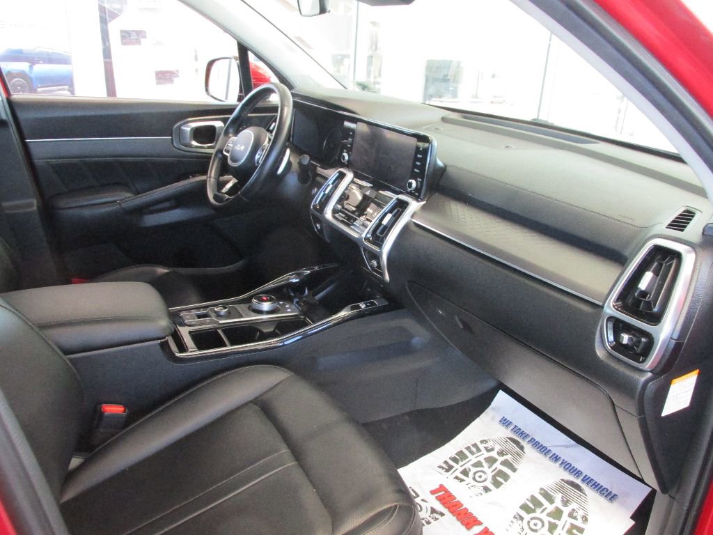 Used 2022 Kia Sorento SX image 30