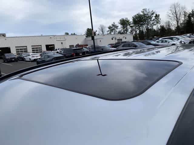 Used 2025 Toyota Highlander XSE AWD/4WD image 15