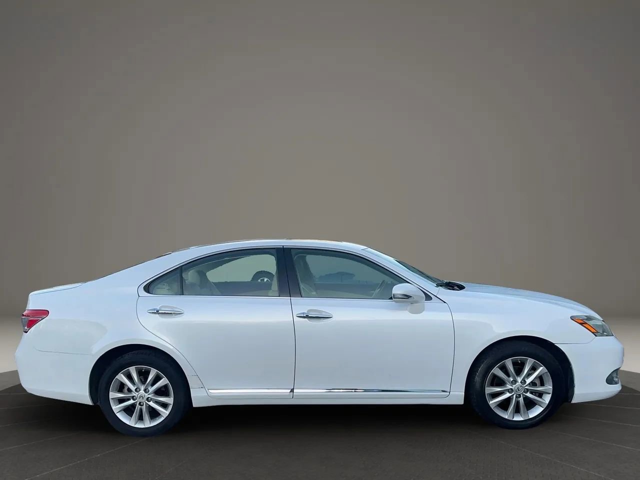 Used 2010 Lexus ES 350 image 13