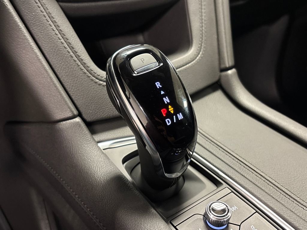 New 2026 Cadillac XT5 Luxury w/ LPO, Floor Liner Package AWD/4WD image 38