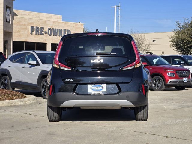 Certified 2025 Kia Soul LX image 7