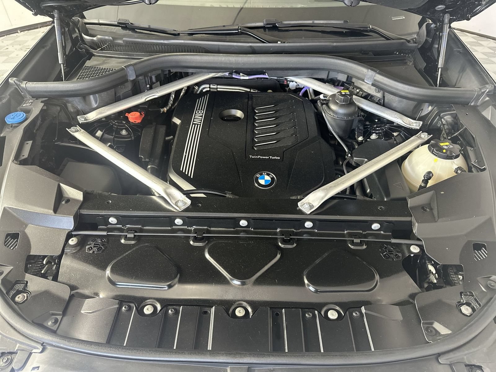 Used 2022 BMW X5 xDrive40i w/ Premium Package AWD/4WD image 28