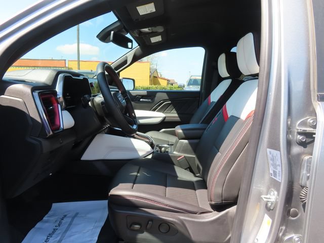 Used 2023 GMC Canyon AT4X w/ Edition 1 AWD/4WD image 15