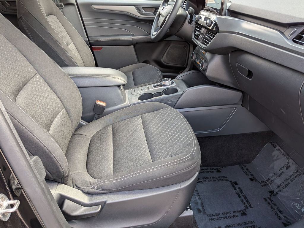 Used 2025 Ford Escape Active AWD/4WD image 26
