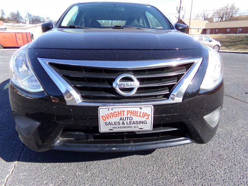 Used 2016 Nissan Versa S image 4