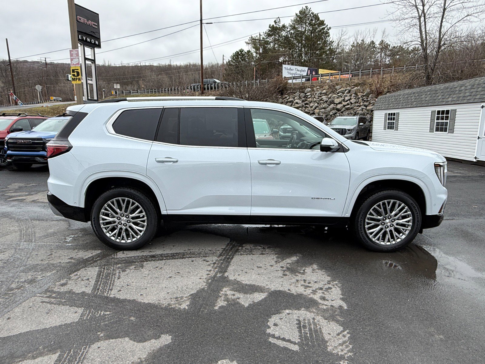 New 2026 GMC Acadia Denali w/ Super Cruise Package image 6