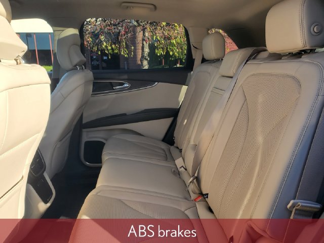 Used 2019 Lincoln Nautilus Reserve AWD/4WD image 34