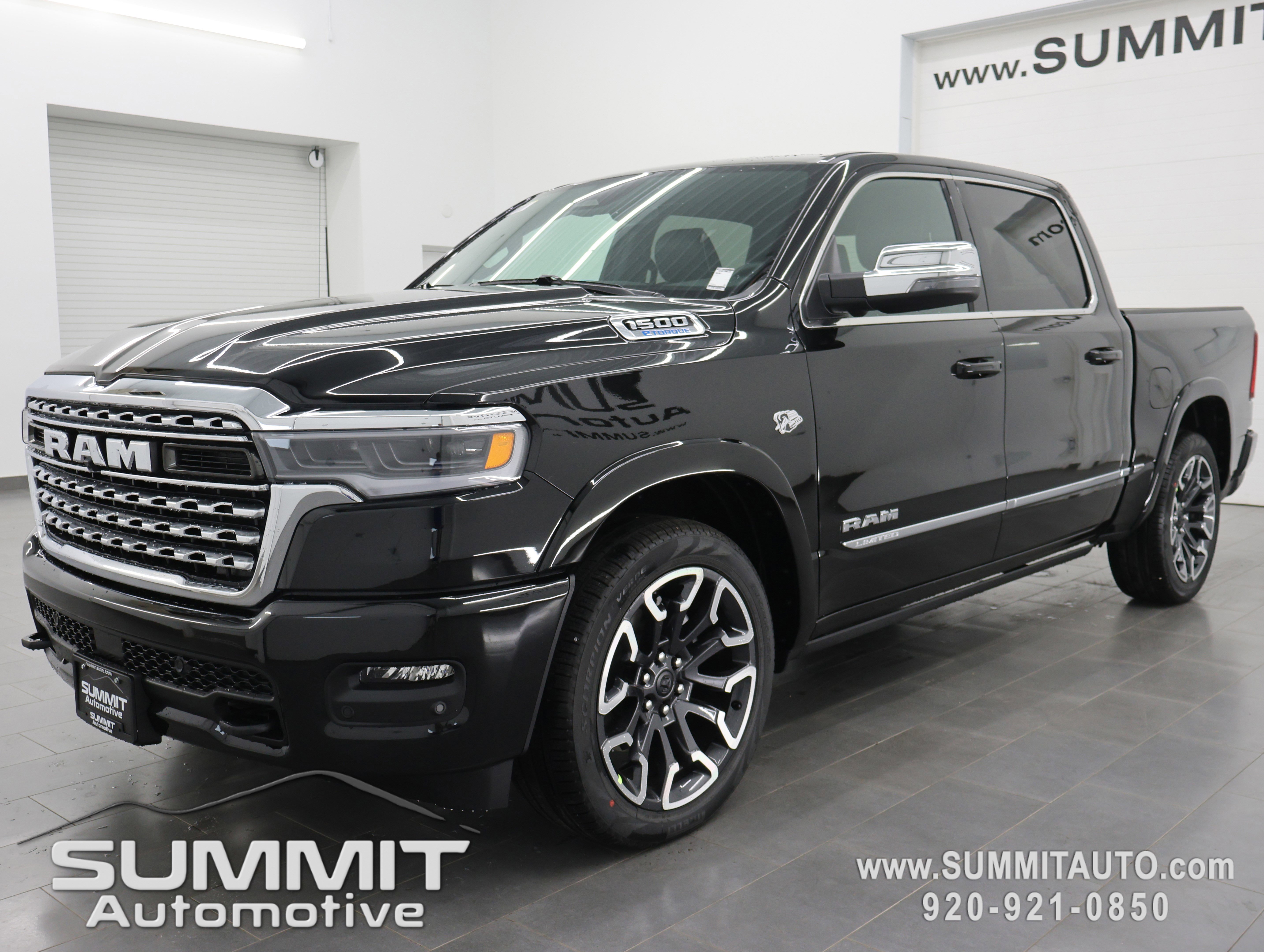New 2026 RAM 1500 Limited w/ Body Color Bumper Group AWD/4WD image 7