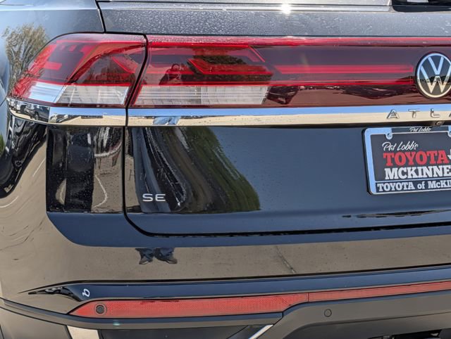 Used 2024 Volkswagen Atlas Cross Sport SE image 8