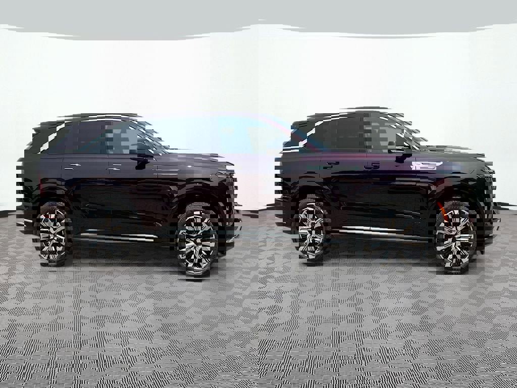 New 2025 Cadillac Escalade IQ Luxury 1 w/ Smart Trailering package AWD/4WD image 4