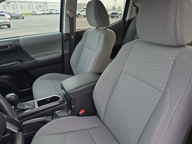 Used 2023 Toyota Tacoma SR image 18