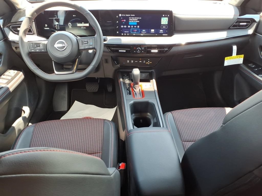 New 2026 Nissan Kicks SR FWD image 12