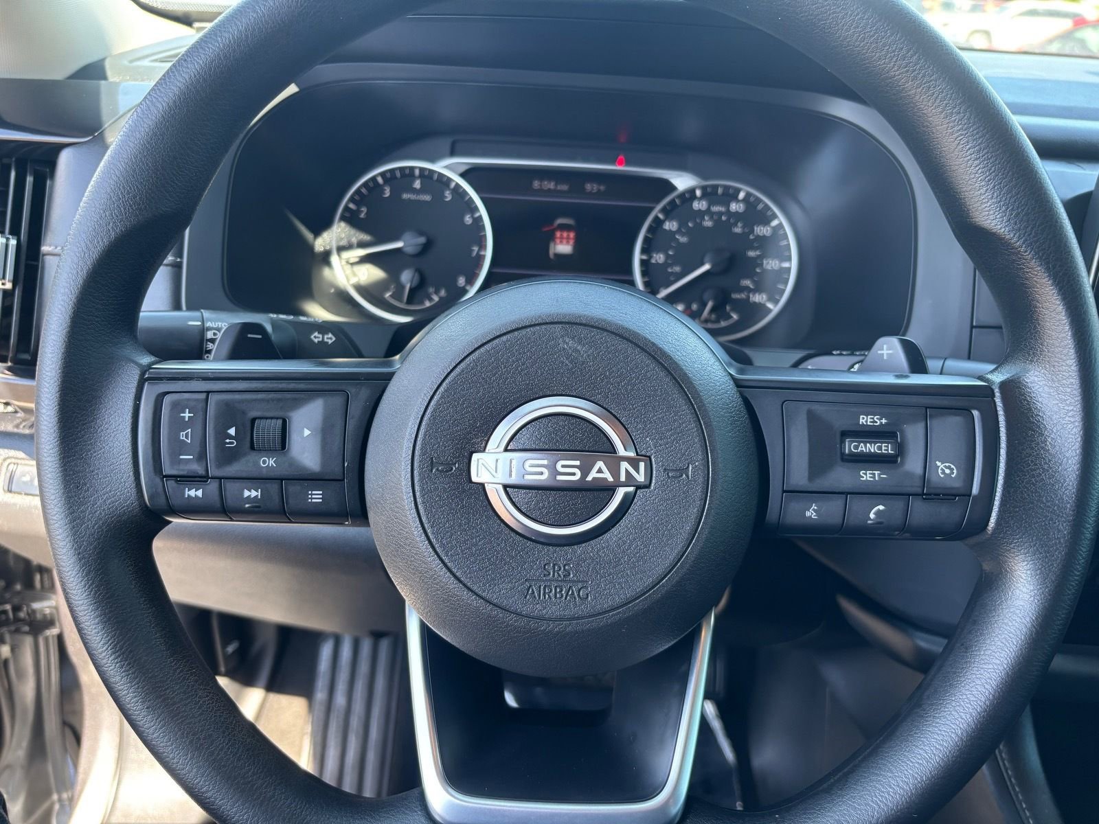 Used 2023 Nissan Pathfinder S image 30