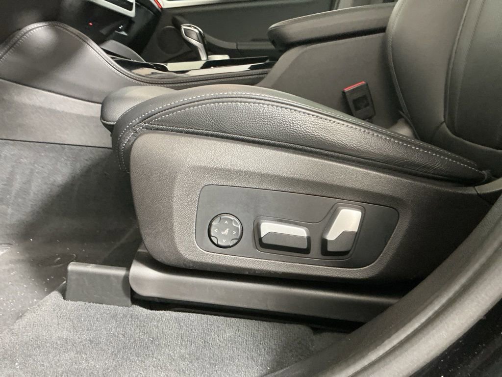 Certified 2023 BMW X4 xDrive30i w/ Convenience Package image 27