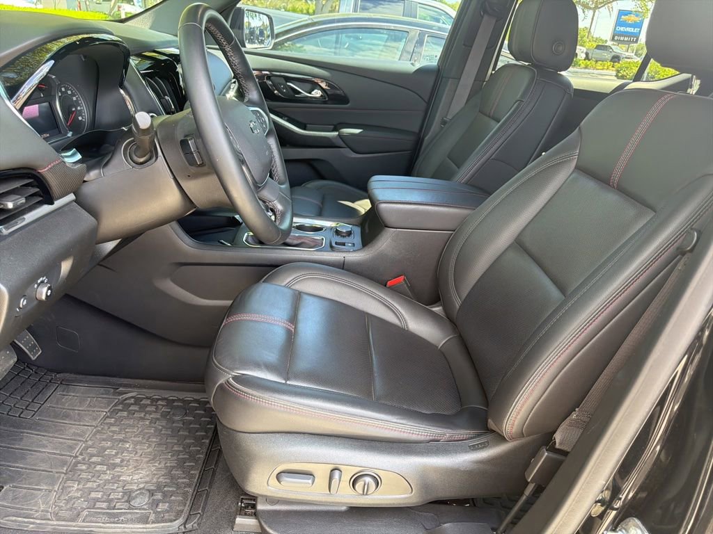 Used 2023 Chevrolet Traverse RS FWD image 21