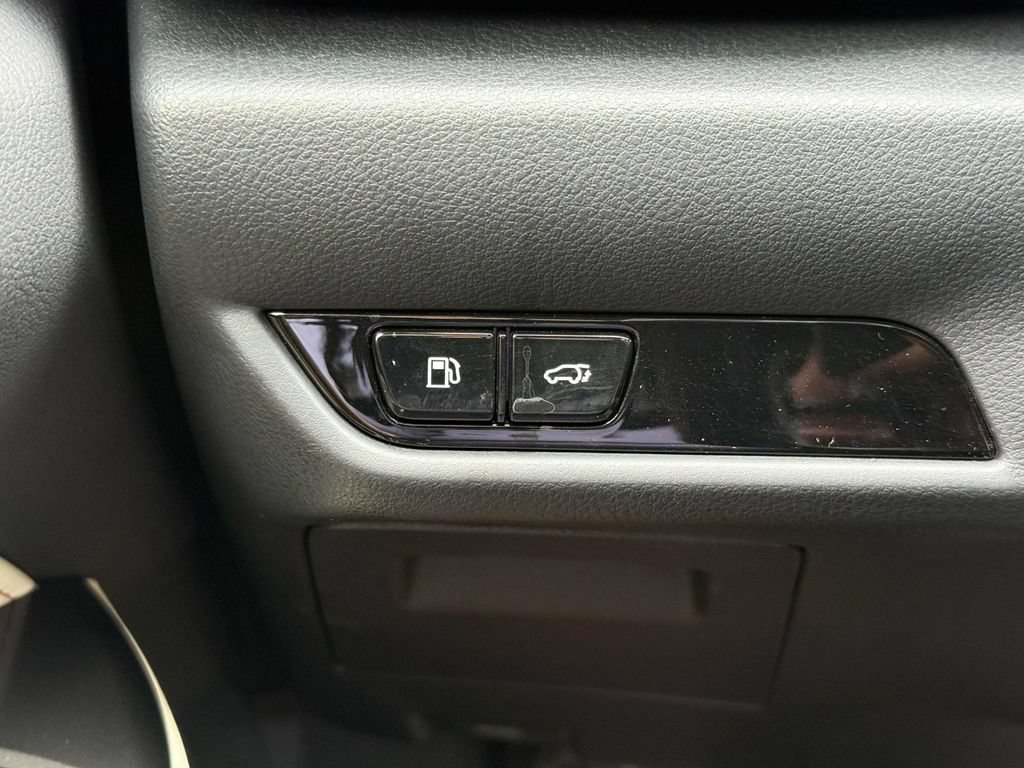 Used 2024 Lexus NX 350h AWD image 24