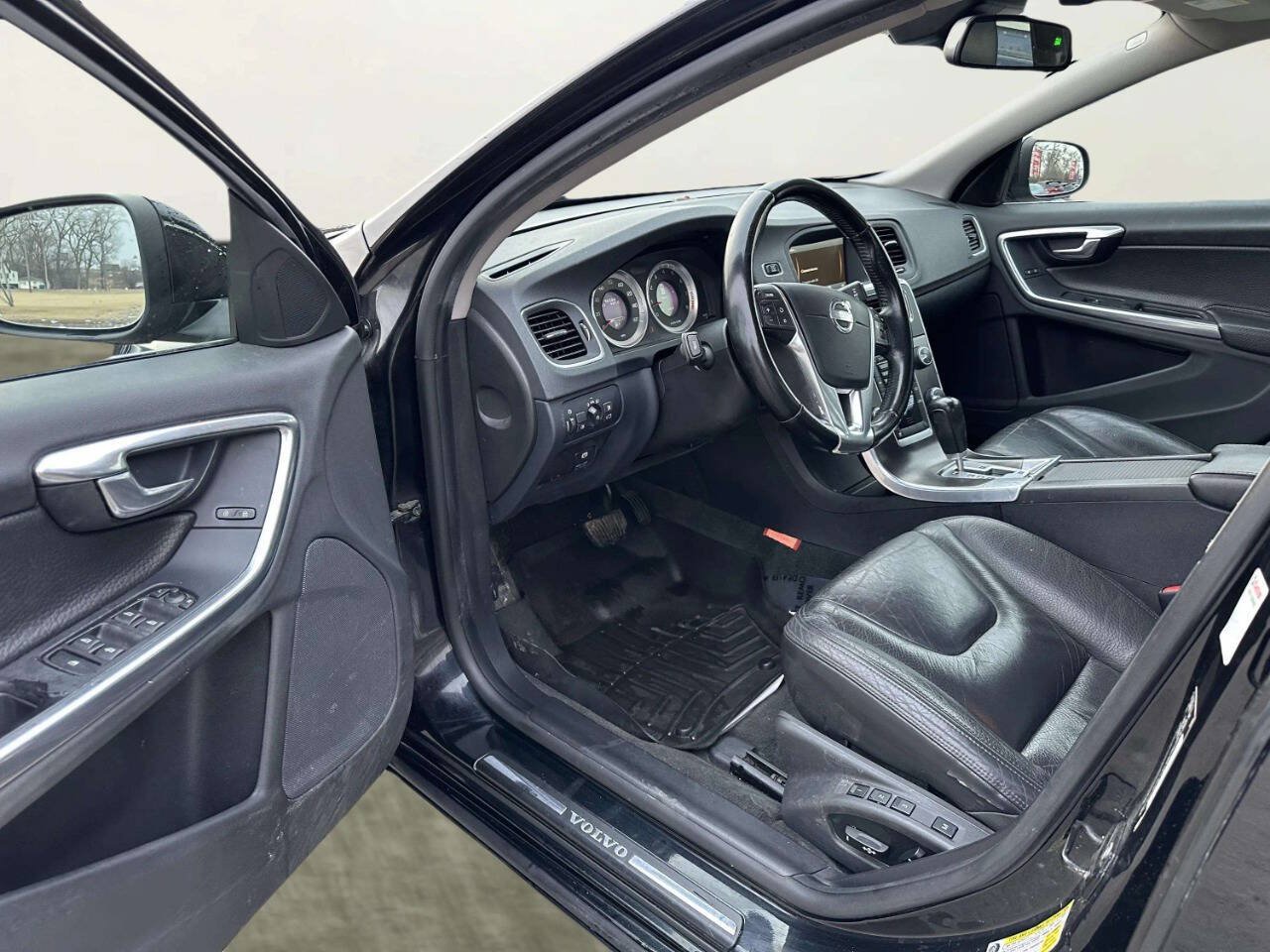 Used 2012 Volvo S60 T5 FWD image 12