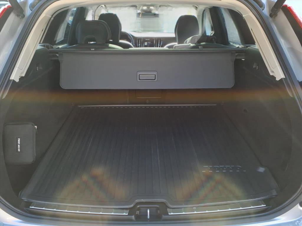 Used 2023 Volvo XC60 B5 Plus w/ Climate Package image 13