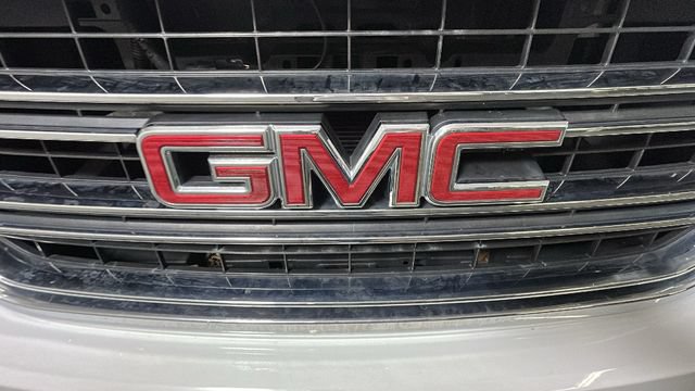 Used 2016 GMC Yukon SLT w/ Open Road Package AWD/4WD image 9