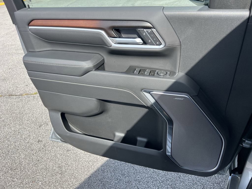 New 2025 GMC Sierra 2500 Denali w/ Denali Reserve Package image 15