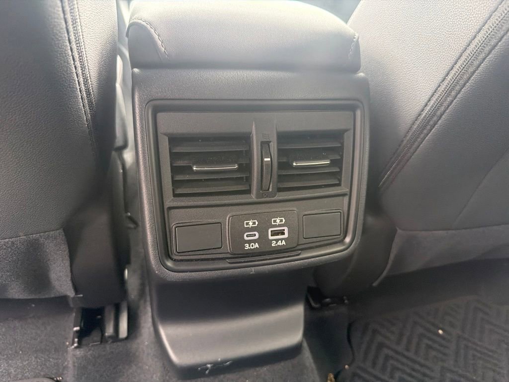 Used 2026 Subaru Outback Premium AWD/4WD image 10