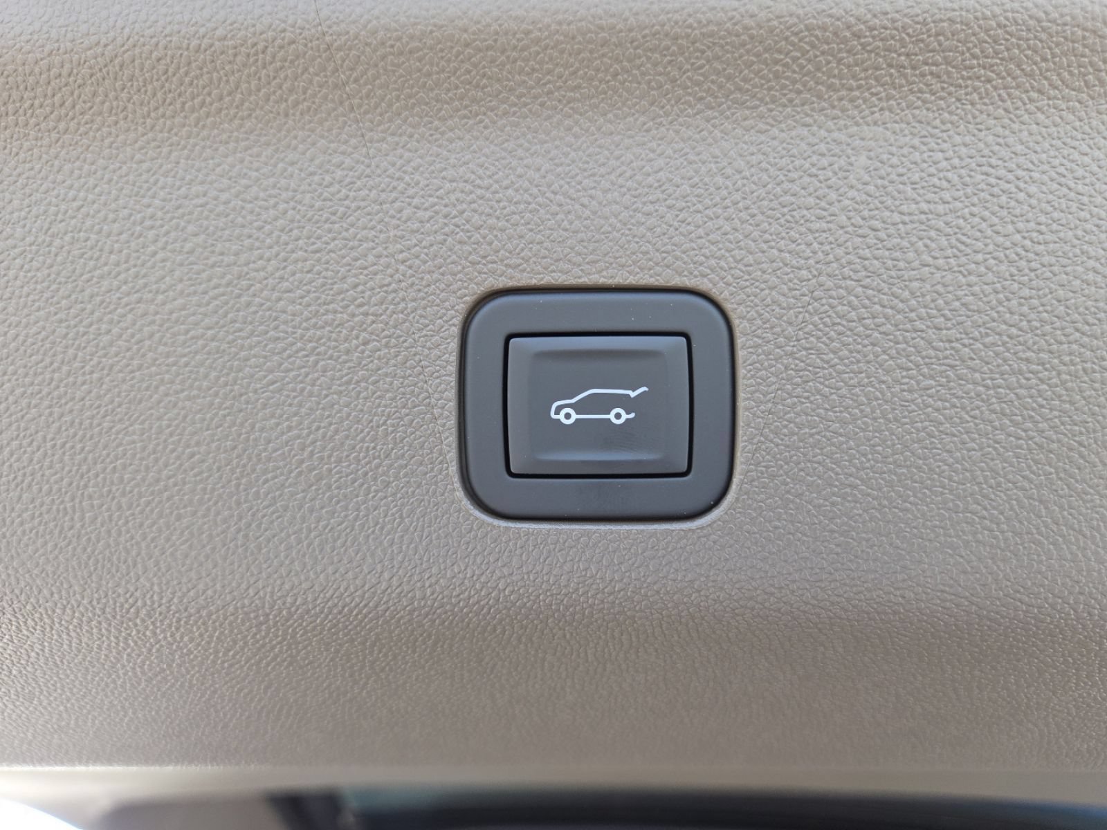 New 2026 GMC Yukon XL Denali w/ LPO, Floor Liner Package AWD/4WD image 23